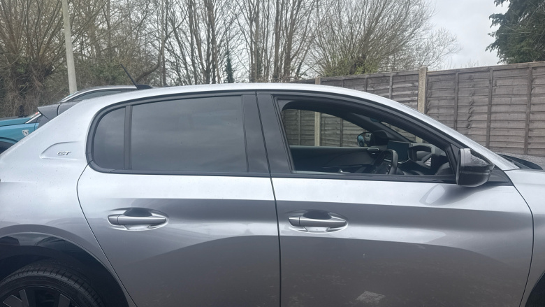 Peugeot 208 1.2 PureTech 100 GT 5dr Petrol Hatchback